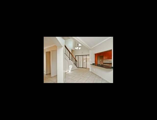 3 BEDROOM TOWNHOUSE FOR SALE IN BRUMA